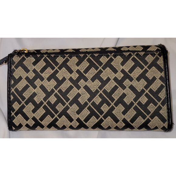 Tommy Hilfiger Geometric Black & Brown Checkbook Women Woman's Trifold Wallet - Picture 4 of 5